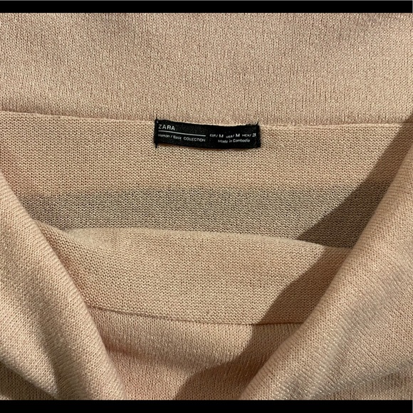 Light pink off-the-shoulder sweater - Picture 2 of 2